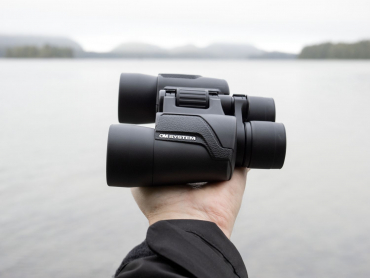 OM System 8x40 S binoculars black