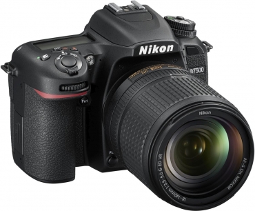 Nikon D7500 + Nikon 18-140mm f3.5-5.6G ED VR B-Ware
