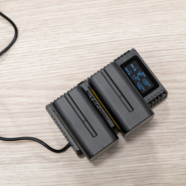 Nitecore NP-F Pro Kit mit 2x NP-F750