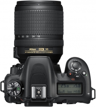 Nikon D7500 + Nikon 18-140mm f3.5-5.6G ED VR B-Ware
