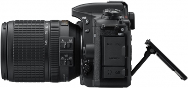 Nikon D7500 + Nikon 18-140mm f3.5-5.6G ED VR B-Ware