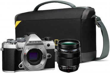 OM System OM-5 silver + 12-40mm f2.8II incl. NG shoulder bag medium