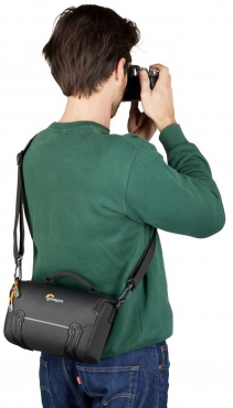 Lowepro Adventura SH 160 III schwarz