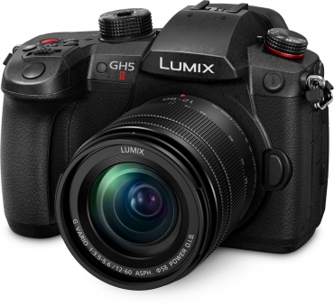 Panasonic Lumix GH5 II + Lumix 12-60 f3,5-5,6 Asph. + 100-400mm