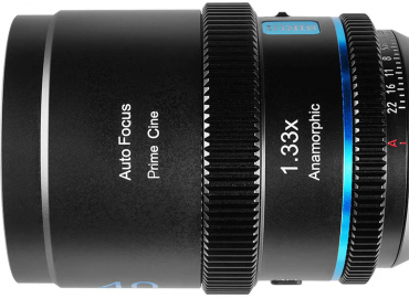 SIRUI AF 40mm T1.8 1.33X S35 Anamorphic Lens X-Mount Blue Flare