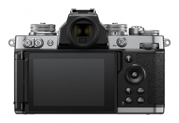 Nikon Zfc + DX 16-50mm f3.5-6.3 + DX 50-250mm B-Ware