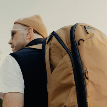 Peak Design Travel Backpack 45L Coyote