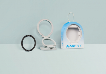 NANLITE lumo Smartphone-Ringleuchte mit cleverem Klappmechanismus mint