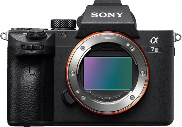 Sony Alpha ILCE-7 III +SmallRig 2918 Light Cage