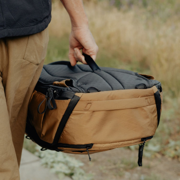 Peak Design Travel Backpack 45L Coyote