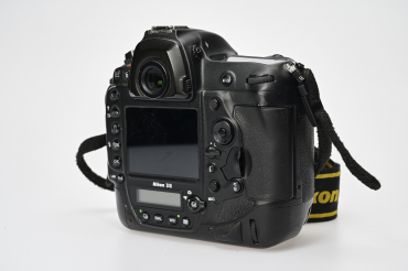 Nikon D5 Gehäuse gebraucht #9165215