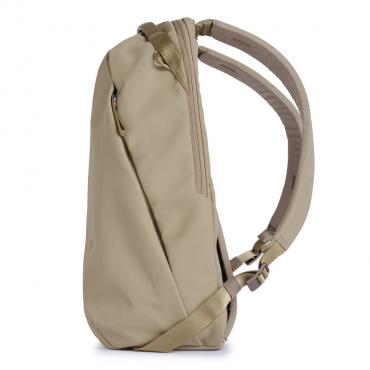 Urth Norite 24l Backpack beige