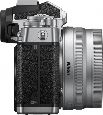 Nikon Zfc + DX 16-50mm f3.5-6.3 + DX 50-250mm B-Ware