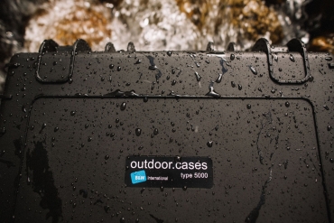 B&W Case Type 5000 SI black with foam insert