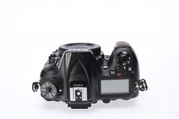 Nikon D7200 Gehäuse gebraucht #9161614
