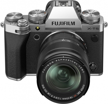 Fujifilm X-T5 silver + XF18-55mm f2.8-4 + Tamron 150-500 f5-6.7