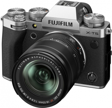 Fujifilm X-T5 silver + XF18-55mm f2.8-4 + Tamron 150-500 f5-6.7