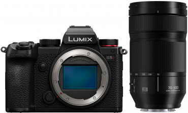 Panasonic Lumix DC-S5D + S 70-300mm f4.5-5.6 O.I.S