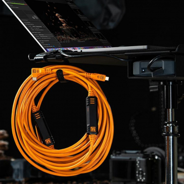 Tether Tools TetherPro Optima 10G USB-C Right Angle 3m orange