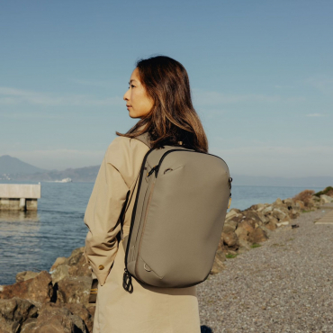 Peak Design Travel Backpack 20 Liter Stone