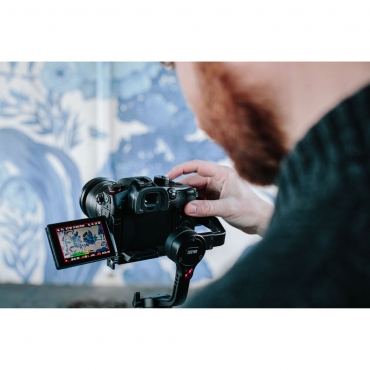 Panasonic Lumix GH5 II + Lumix 12-60 f3,5-5,6 Asph. + 100-400mm