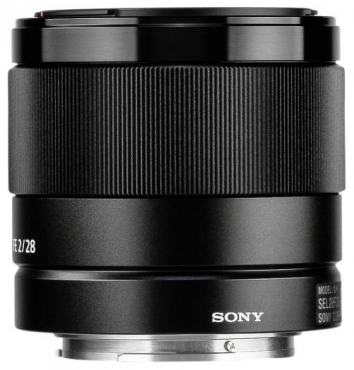 Sony Alpha ILCE-7 V + SEL FE 28mm f2