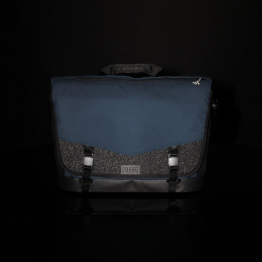 Tenba DNA 16 Slim Messenger Tasche Blau