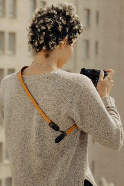 Peak Design Form Leather Camera Strap Short Amber