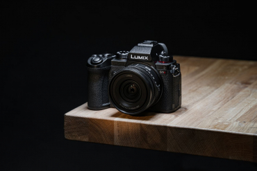 Panasonic Lumix DC-S5D + S 18-40mm f4,5-6,3 + S 100-500mm f5-7,1