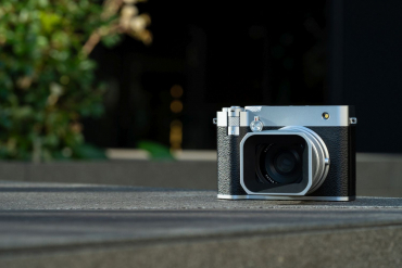 Fujifilm GFX 100RF Argent + Voigtländer Prof. haute vitesse SDXC 256GB UH