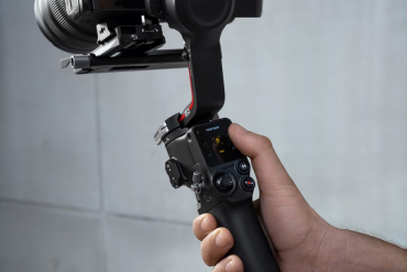Panasonic DC-S5 II + S 20-60mm f3.5-5.6 + DJI RS3 Combo