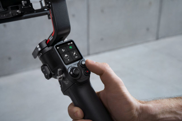 Panasonic DC-S5 II + S 20-60mm f3.5-5.6 + DJI RS3 Combo