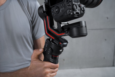 Panasonic DC-S5 II + S 20-60mm f3.5-5.6 + DJI RS3 Combo