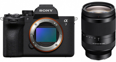 Sony Alpha ILCE-7 V + SEL FE 24-240mm f3,5-6,3 OSS