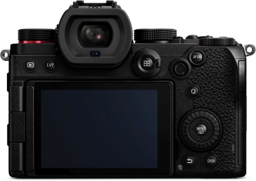 Panasonic Lumix DC-S5 + S Pro 24-70mm f2.8 + S Pro 70-200mm f2.8 O.I.S