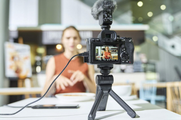 Sony Alpha ILCE-7 IV + Sony SEL FE 70-200mm f2.8 GM II