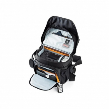 Lowepro Nova 170 AW II black pièce unique