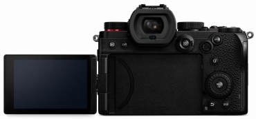 Panasonic Lumix DC-S5 + S Pro 24-70mm f2.8 + S Pro 70-200mm f2.8 O.I.S