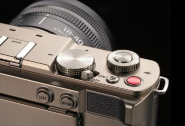 Panasonic Lumix DC-S9 + S 18-40mm titan/schwarz Limited Edition