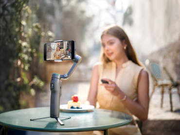 DJI Osmo Mobile 8P Advanced Tracking Combo