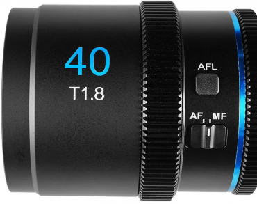 SIRUI AF 40mm T1.8 1.33X S35 Anamorphic Lens X-Mount Blue Flare