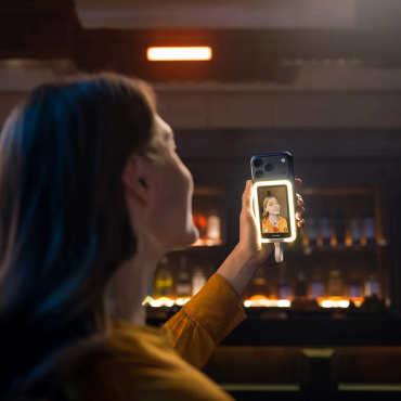 INSTA360 Snap Selfie Screen mit Licht