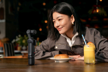 Insta360 Luna Ultra Standard Bundle Cosmic Black