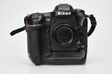 Nikon D5 Gehäuse gebraucht #9165215