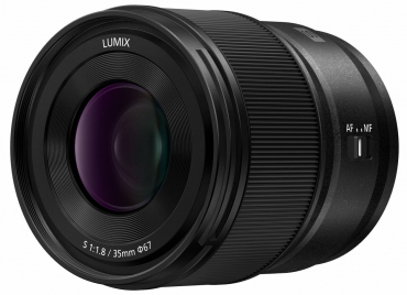 Panasonic DC-S9 + Lumix S 28-200mm f4-7.1 Macro + Lumix S 35mm f1.8