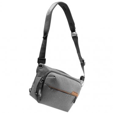 Peak Design Everyday Sling 3L Hellgrau