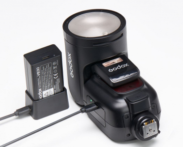Godox V1Pro O round flash unit for Panasonic/OM system