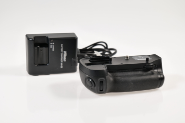 Nikon MB-D15 gebraucht #9163586