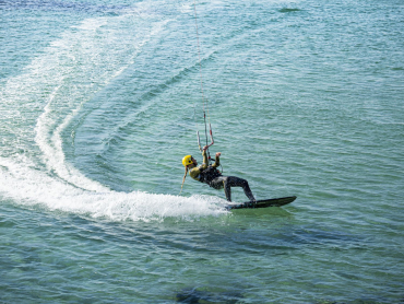 OM System M.Zuiko ED 50-200mm F2.8 IS PRO + B&W Master UV-Filter 77mm