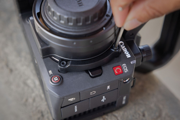 Canon EOS C50 + RF 24-105mm f4 L IS USM